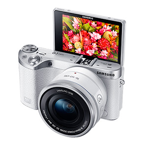 28MP Interchangable Lens Camera with 16-50mm Power Zoom Lens and Flash (EV-NX500)